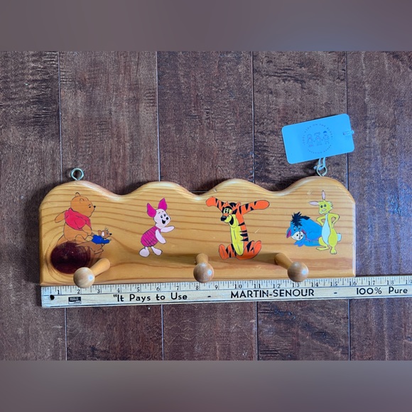 wood clothing peg rack with winnie the pooh characters painted - Picture 6 of 6